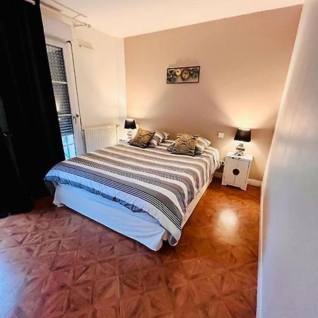 Stylish Unit In The Center Of Senlis Apartment Senlis  Exterior photo