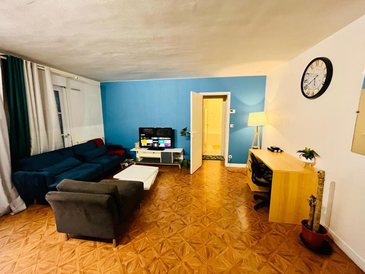 Stylish Unit In The Center Of Senlis Apartment Senlis  Exterior photo