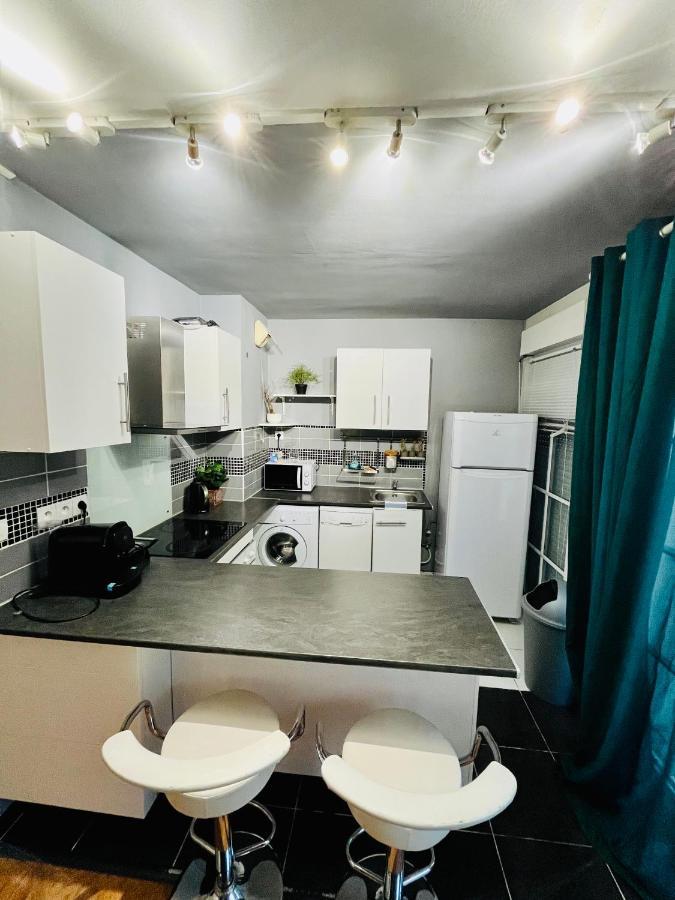 Stylish Unit In The Center Of Senlis Apartment Senlis  Exterior photo